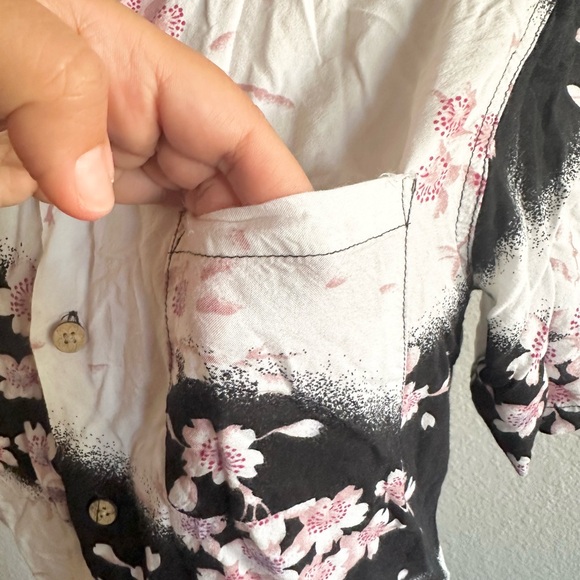 Sakura unisex Shirt - Picture 4 of 7